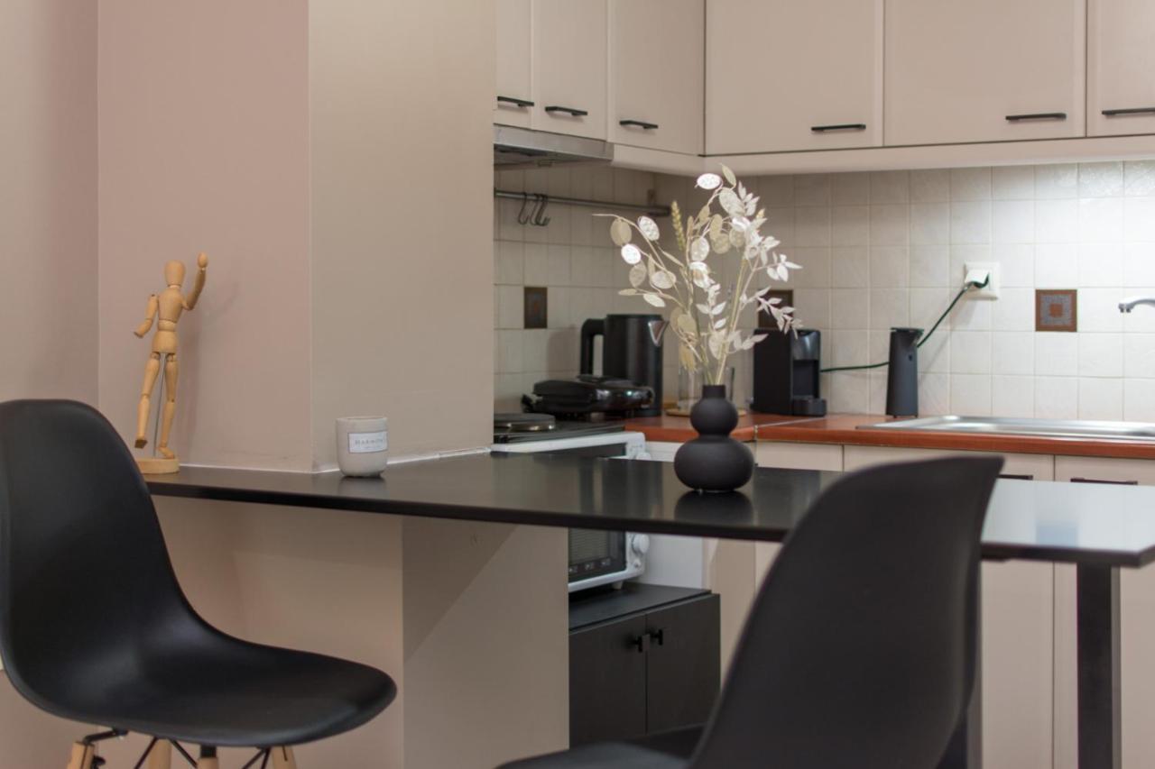 Apt 48, Cozy Apartment In Kalamata City Center Ngoại thất bức ảnh